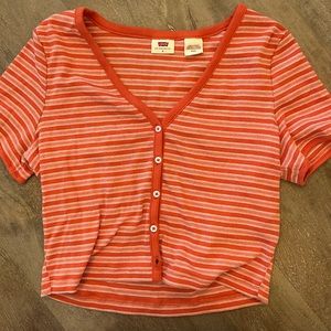 Levi’s size M crop top